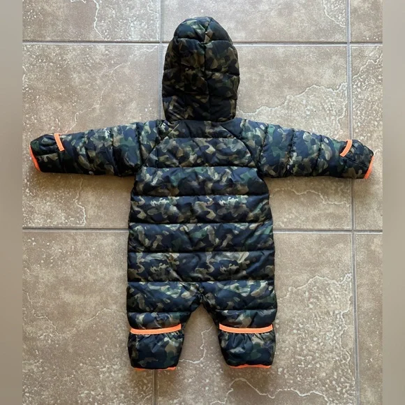 Nike Camo and Hunter Orange Baby Puffer Snowsuit Onesie 6M - Picture 5 of 7